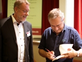 2017 Fachforum: Dr. Richard Müller-Schlotmann - Bereichsleiter der Pflegekinderhilfe Menden mit Ben Furmann